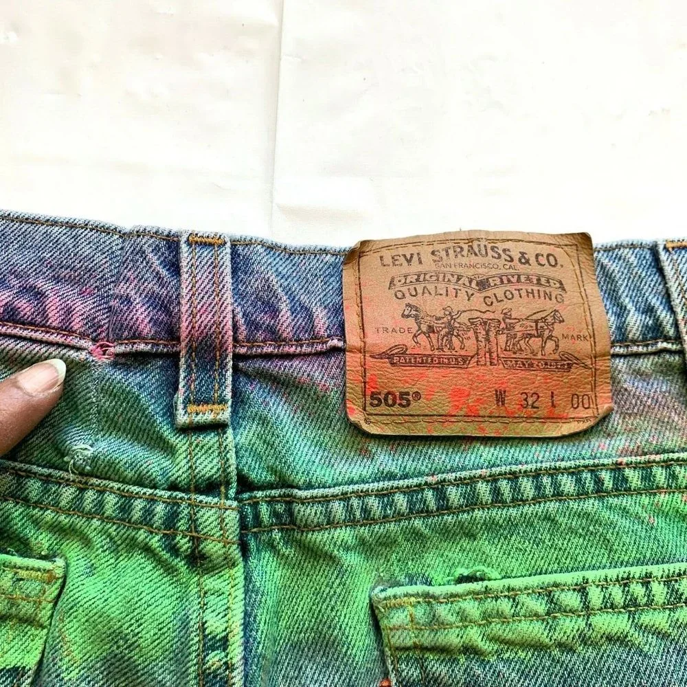 Vintage Levi's 550 Jean Denim Shorts Men 32‎ (31) USA Orange Tab Painted Altered